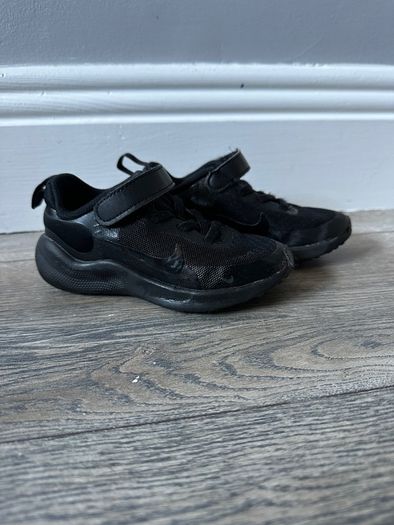 Nike Black Kids Sports Trainers