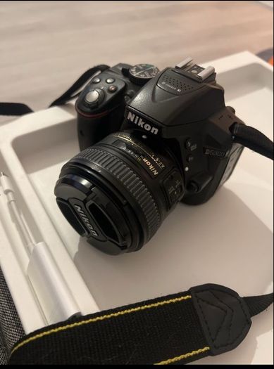 Nikkon D5300 + Nikkor 1.8 50 mm lens