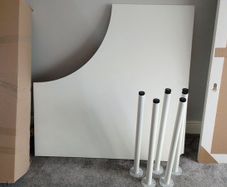 Corner desk