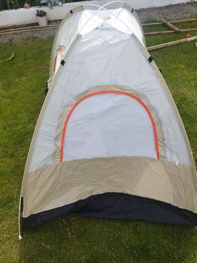 pup up tent