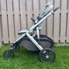 Uppababy Vista V2 - grey