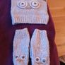 M&S brand Kids hat and matching mittens Image 2