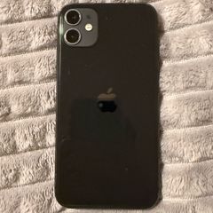 iPhone 11 64GB Black 81% Battery Unlocked Case Included and Charging cable