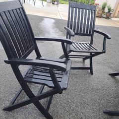garden table and 2 chairs