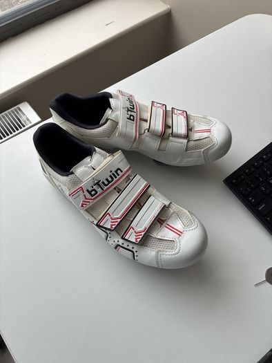 cycling shoes