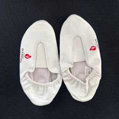 Olympian gymnastics shoes - size 29