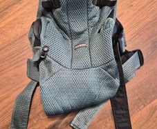 BabyBjorn Move baby carrier
