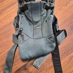 BabyBjorn Move baby carrier