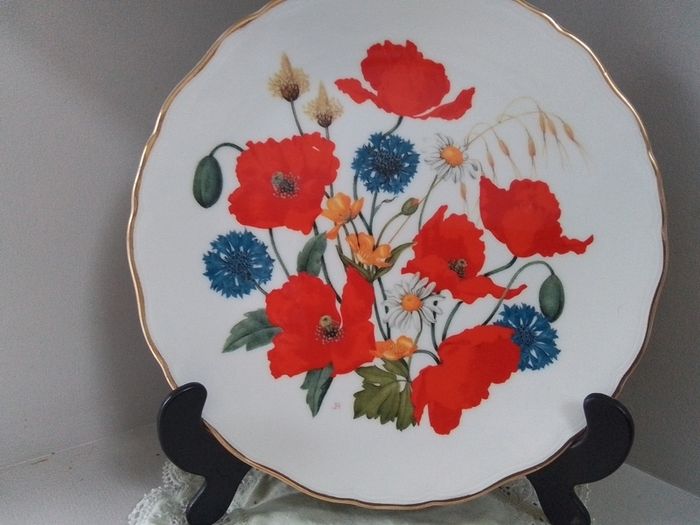 Cornfield Poppy Display Plate