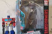 Transformers Earthrise Optimus Prime