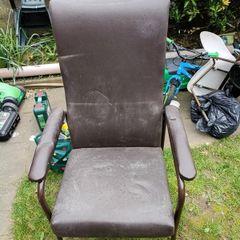 Chair for elderly