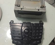 Radio head unit for Ford connect