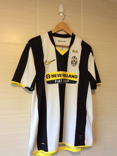 Juventus Jersey. Season 2008/2009. Official Nike Home Jersey From 2008. Authentic Original From 2008. Not A Modern Day Remake.