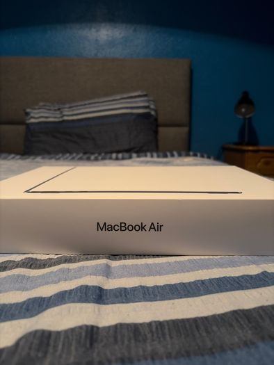 MacBook Air m5 13" (2025)