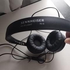 headphones sennheiser hd25light