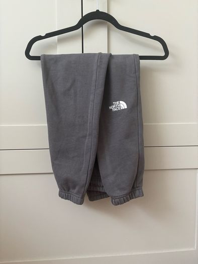 Bundle boys 12-13; North face, Nike tech fleece, under armour, Hoodrich