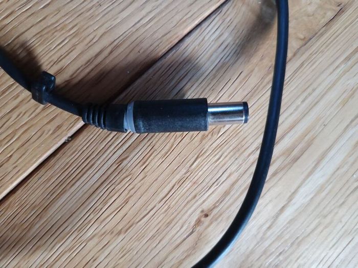 Dell Charger 65 Watts /7.4 / 5.0 M