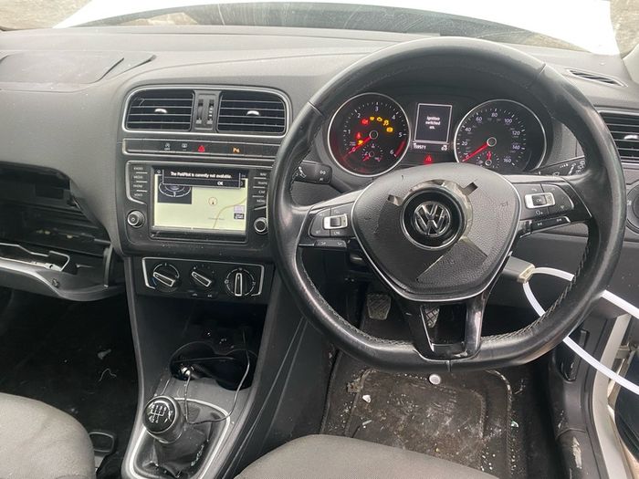 2016 Volkswagen Polo Breaking For Parts