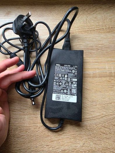 Dell 130W AC Power Adapter.