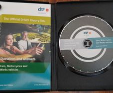 Driver Theory Test Questions and Answers Cars Motorcycles and Works Vehicles CD-ROM