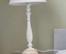 2x white table lamps