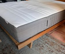 small double mattress with bed base