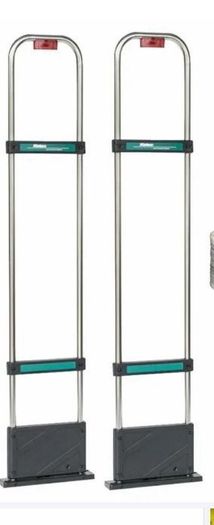 Shop Security System With 2 Door Scanners And 1000 Security Tags Sold As One Lot