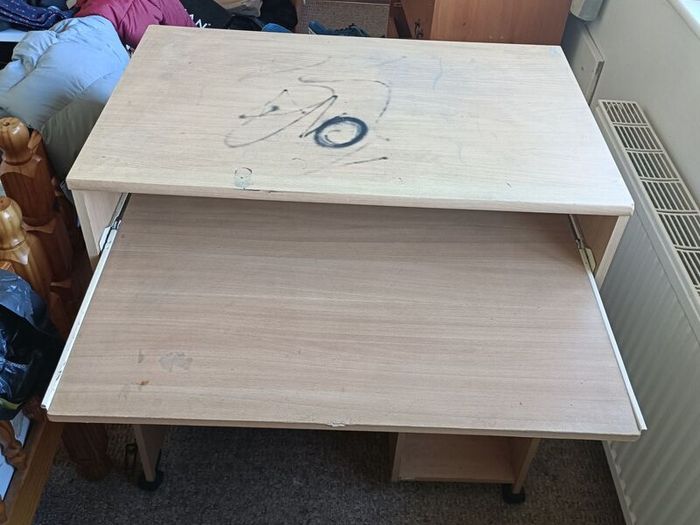 roller desk