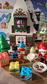 Duplo Santa Gingerbread House