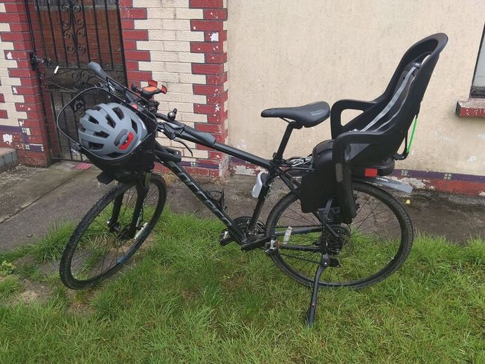 Men's Bike Carrera Crossfire 2 & kids seat & lock