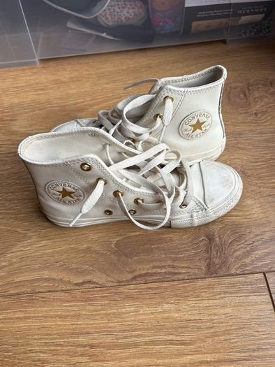 Kids converse size 12.5 uk