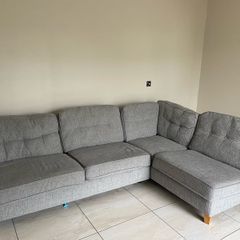 Lshape couch - EZ living