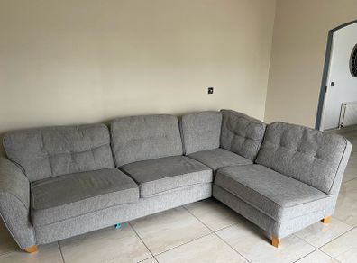 Lshape couch - EZ living