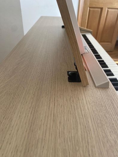 Roland RP701