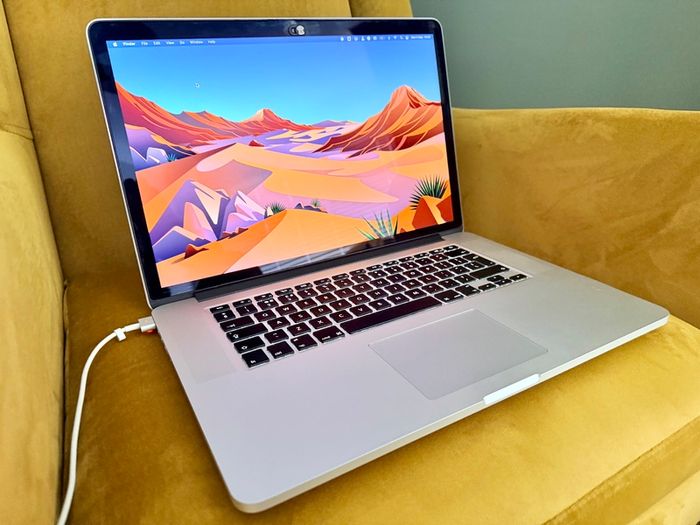 Macbook Pro 15" | 2015 | 500GB SSD | i7 | 16GB
