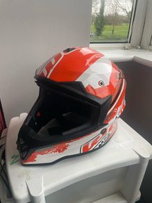 wulfsport Off Road Pro MotoCross Helmet. ECE R 2025 Homologated. ACU approved. Double D Ring Strap. Removable washable inner lining and cheek Pads