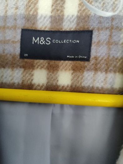 Ladies coat  Mark's and Spencer Size 20