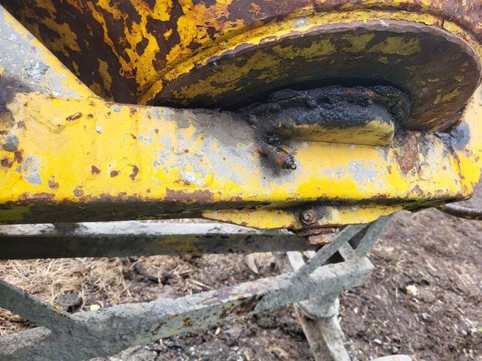 Cement mixer