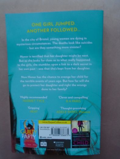 Two Wrongs, Paperback book, Books, Fiction