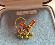Rare Find. Vintage Brooch