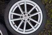 17" Vw Alloys with tyres