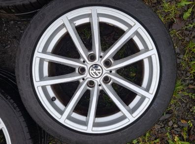 17" Vw Alloys with tyres