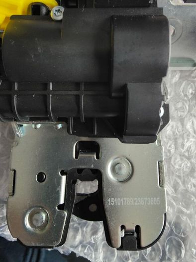 Boot hatch, tailgate lock.