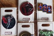 Disney Marvel Pin set
