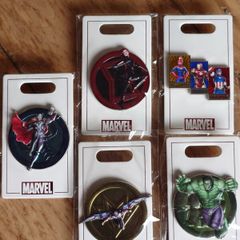 Disney Marvel Pin set