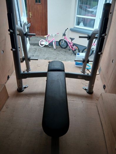 Commercial bench press