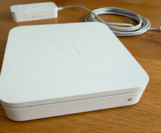 Apple AirPort Extreme Base Station