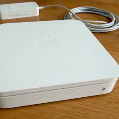 Apple AirPort Extreme Base Station