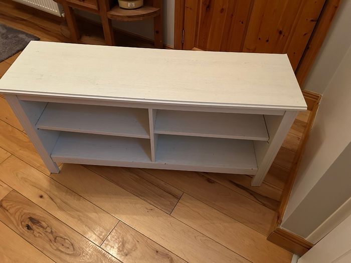 Tv cabinet