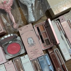 Flower knows brand new cute hair brush, blusher, black and brown eyeliners and black and brown mascara eye brow palette and eyebrow pencils